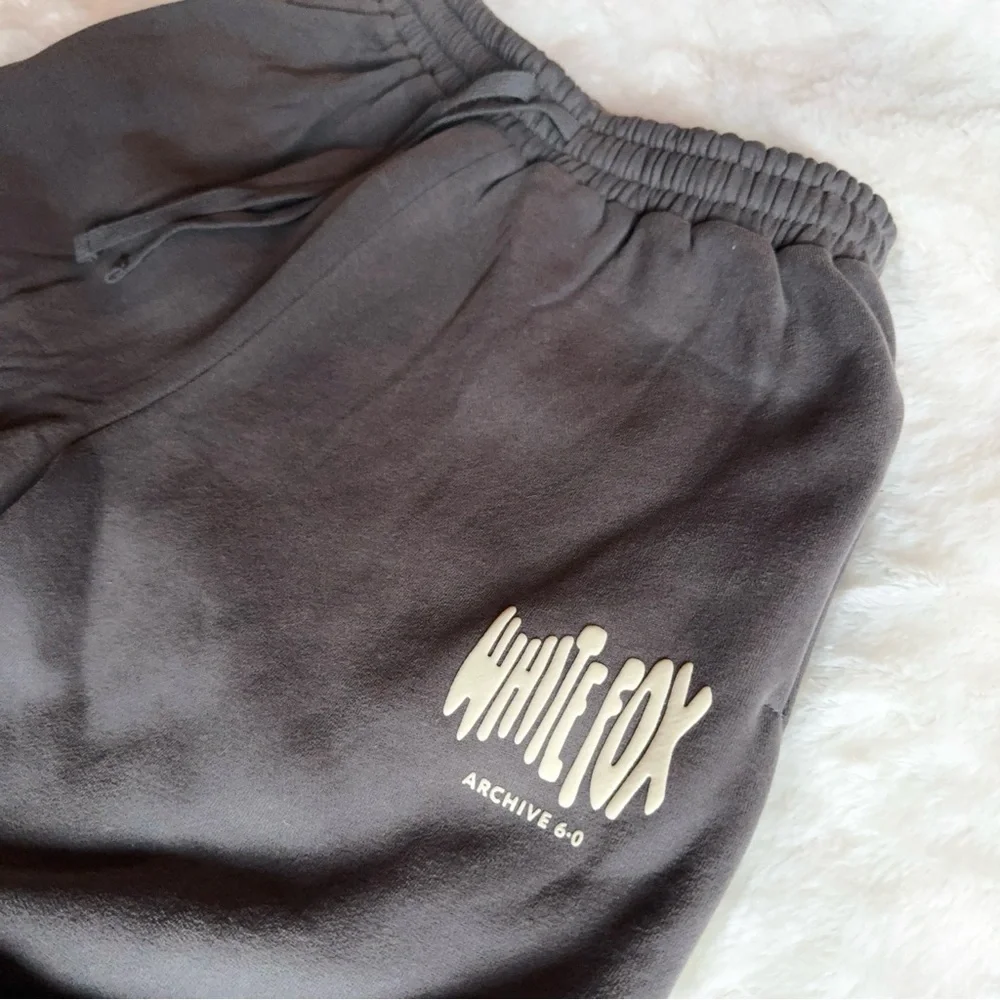 white fox sweatpants - Picture 2 of 3